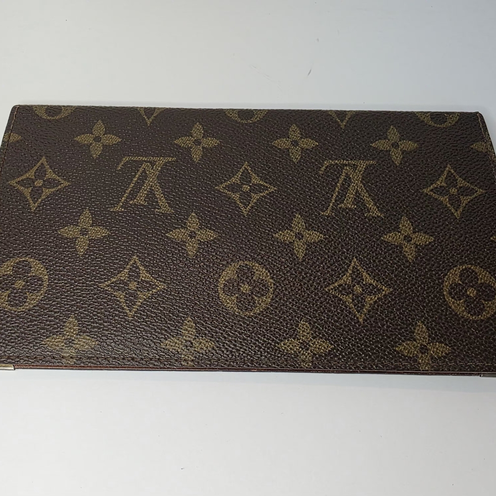 Louis Vuitton Long Billfold - Picture 2 of 9